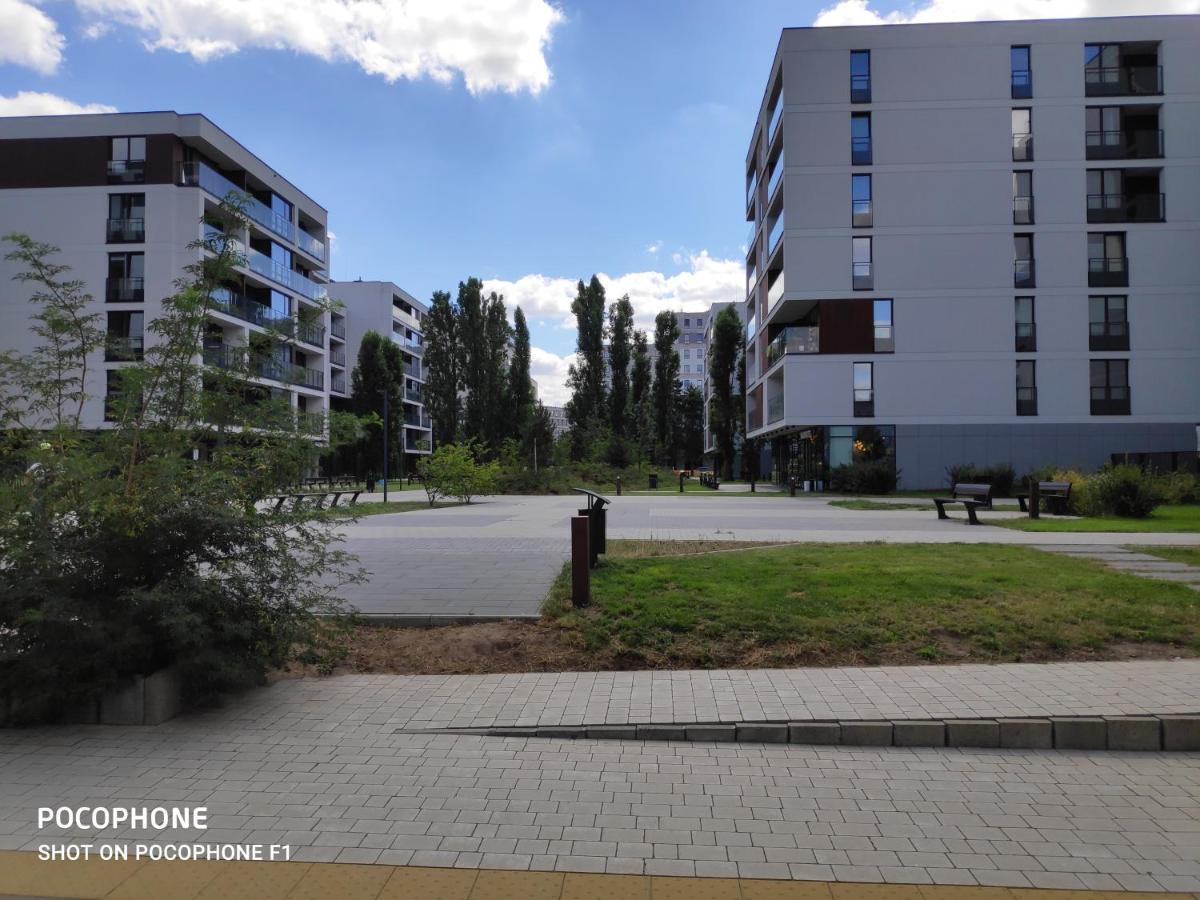 First -- Green Zoliborz Apartment 4 Varşovia Exterior foto